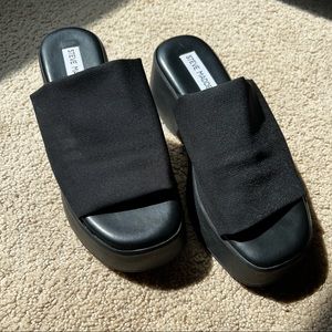 Steve Madden Womens Slinky30 Wedge Sandal